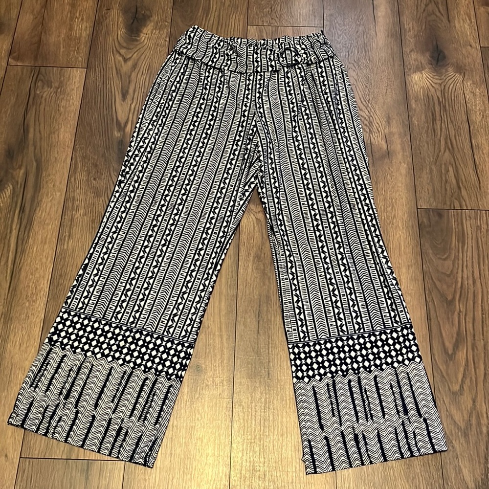Robert Louis wide leg silky pants size large